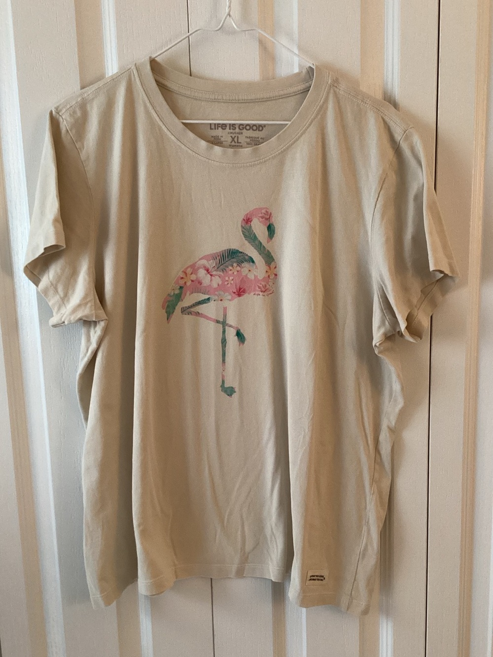 Life is Good Women's Beige Floral Flamingo Graphic Tee - XL